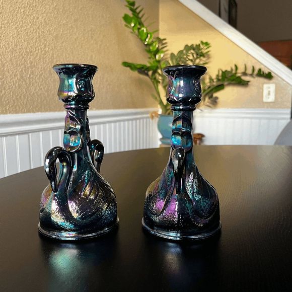 Vintage Fenton Glass No. 5172 Swan Candlesticks in Amethyst Carnival - Picture 3 of 6